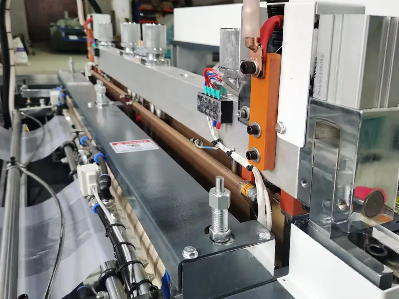Double channel t-shirt bag machine2